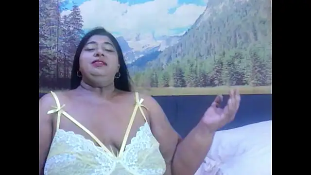Snapshot of indianhoney694u chatting on March 31, 2026, 5:19 am indianhoney694u online show from March 31, 2026, 5:19 am