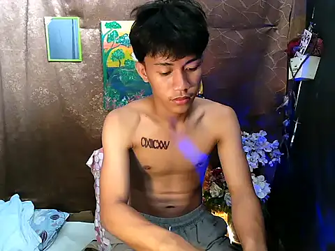 naughtyboyloy 0 online show from September 15, 2025, 4:45 am