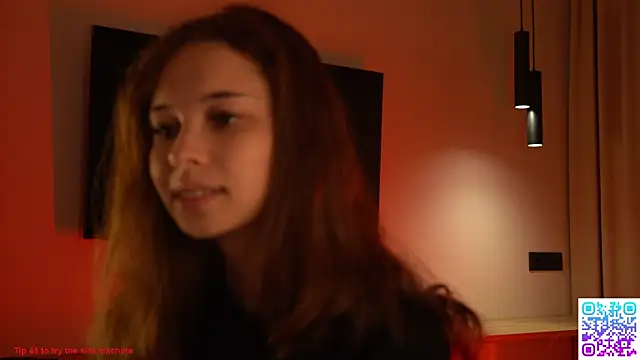 bunnyelfbri online show from October 1, 2025, 4:40 am