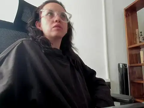 Snapshot of dalila_macherano1 chatting on December 1, 2025, 3:50 pm dalila macherano1 online show from December 1, 2025, 3:50 pm