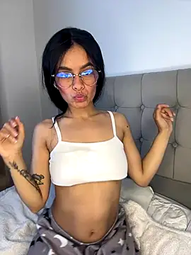 Melissa coch online show from October 8, 2025, 4:37 pm