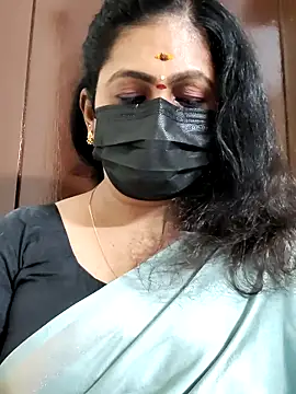 Snapshot of Sweetie_swetha37 chatting on October 1, 2025, 5:30 pm Sweetie swetha37 online show from October 1, 2025, 5:30 pm