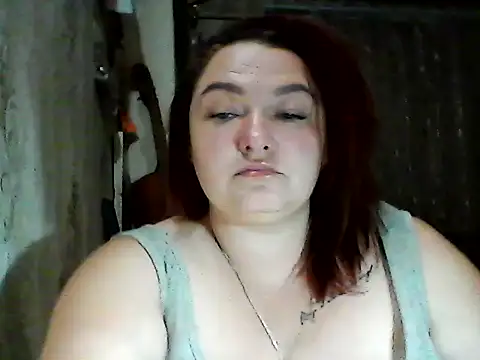 Snapshot of AngelQSky chatting on November 6, 2025, 8:21 pm AngelQSky online show from November 6, 2025, 8:21 pm