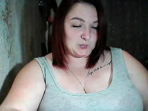 Snapshot of AngelQSky chatting on November 9, 2025, 6:50 pm AngelQSky online show from November 9, 2025, 6:50 pm