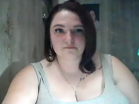 Snapshot of AngelQSky chatting on November 10, 2025, 5:45 pm AngelQSky online show from November 10, 2025, 5:45 pm