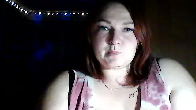 Snapshot of AngelQSky chatting on November 27, 2025, 8:00 pm AngelQSky online show from November 27, 2025, 8:00 pm