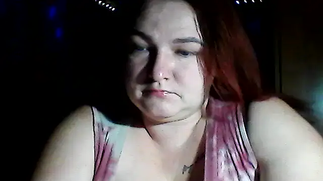 Snapshot of AngelQSky chatting on December 13, 2025, 8:25 pm AngelQSky online show from December 13, 2025, 8:25 pm