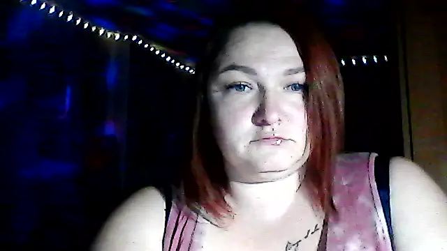 Snapshot of AngelQSky chatting on December 14, 2025, 8:24 pm AngelQSky online show from December 14, 2025, 8:24 pm