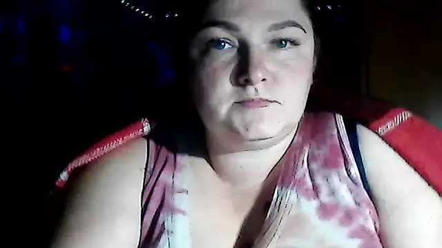 Snapshot of AngelQSky chatting on December 16, 2025, 5:07 pm AngelQSky online show from December 16, 2025, 5:07 pm