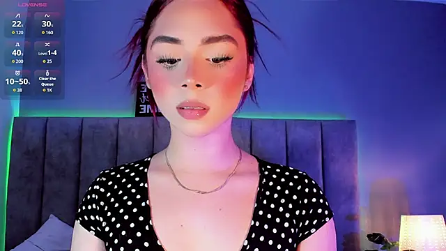 Snapshot of Arianna_Ponce chatting on September 13, 2025, 5:40 am Arianna Ponce online show from September 13, 2025, 5:40 am