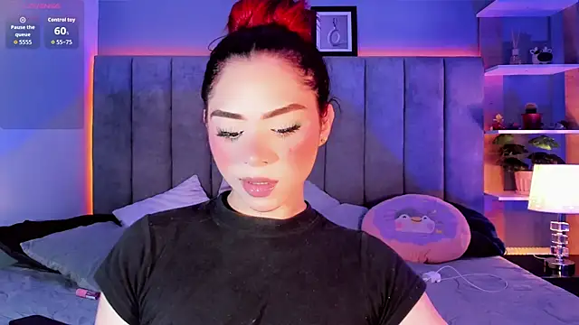 Snapshot of Arianna_Ponce chatting on September 26, 2025, 6:28 am Arianna Ponce online show from September 26, 2025, 6:28 am