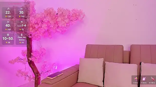 Snapshot of Doll_Isa_ chatting on January 8, 2026, 6:32 pm Doll Isa online show from January 8, 2026, 6:32 pm