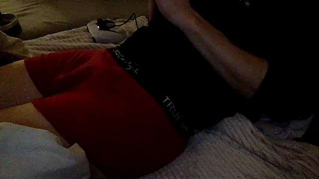 Snapshot of Breezydicksn chatting on October 22, 2025, 8:41 pm Breezydicksn online show from October 22, 2025, 8:41 pm