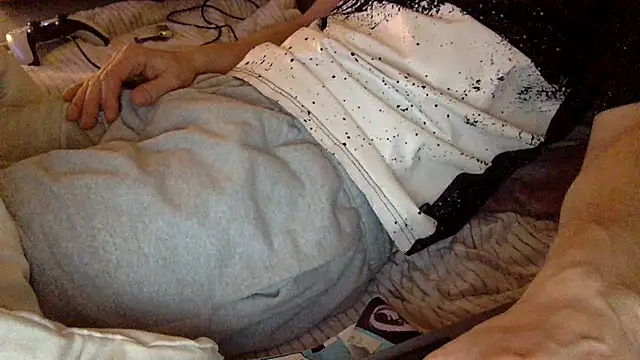 Snapshot of Breezydicksn chatting on October 30, 2025, 7:36 pm Breezydicksn online show from October 30, 2025, 7:36 pm