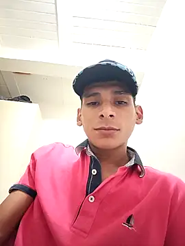 Snapshot of alex_colombiano chatting on October 15, 2025, 7:47 pm alex colombiano online show from October 15, 2025, 7:47 pm