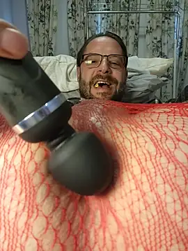 Chiligrande6969 online show from October 24, 2025, 3:08 pm