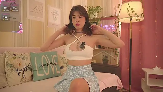 Winaria online show from April 12, 2026, 4:06 am