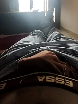 Snapshot of slim-uncut chatting on October 29, 2025, 7:10 am slim-uncut online show from October 29, 2025, 7:10 am