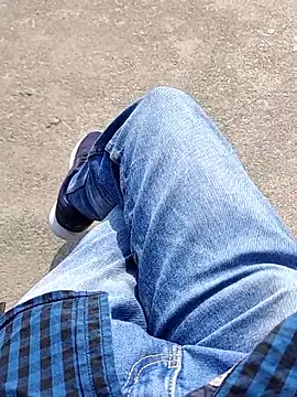 Snapshot of slim-uncut chatting on February 19, 2026, 4:08 am slim-uncut online show from February 19, 2026, 4:08 am