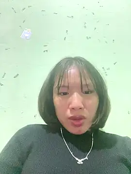 QueenLink online show from November 28, 2025, 5:37 pm