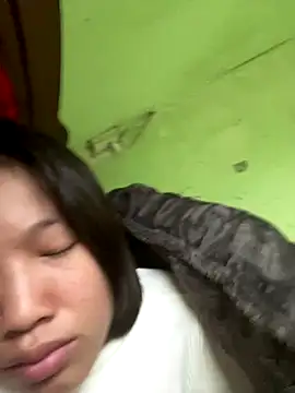 QueenLink online show from November 30, 2025, 2:37 am