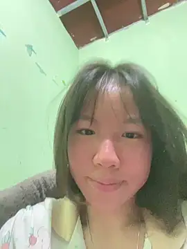 QueenLink online show from December 14, 2025, 10:03 pm