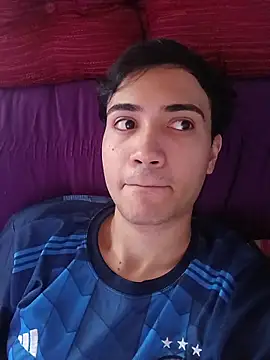 Snapshot of novinho_safado__ chatting on February 7, 2026, 4:43 pm novinho safado online show from February 7, 2026, 4:43 pm