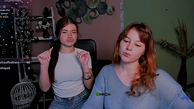 Snapshot of lola_sun12 chatting on November 13, 2025, 3:11 pm lola sun12 online show from November 13, 2025, 3:11 pm