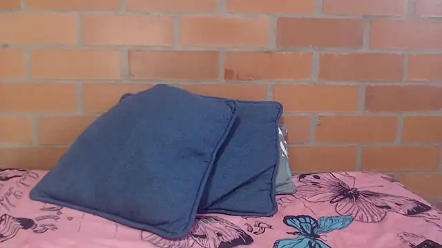 Snapshot of Montserrat_Jay chatting on May 20, 2026, 2:34 pm Montserrat Jay online show from May 20, 2026, 2:34 pm