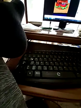 Snapshot of MexicanoPuebla23 chatting on October 6, 2025, 11:46 pm MexicanoPuebla23 online show from October 6, 2025, 11:46 pm