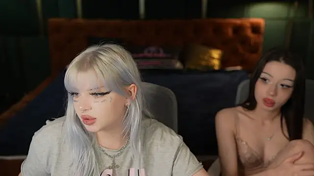 Naomi 054 online show from November 18, 2025, 3:38 pm