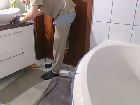 Snapshot of Liznat01 chatting on November 28, 2025, 9:56 am Liznat01 online show from November 28, 2025, 9:56 am