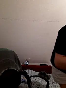 Snapshot of Liznat01 chatting on February 4, 2026, 2:01 pm Liznat01 online show from February 4, 2026, 2:01 pm