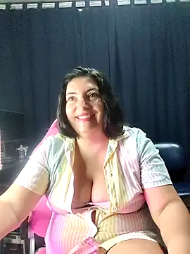 Snapshot of lina_maria99 chatting on October 16, 2025, 10:27 am lina maria99 online show from October 16, 2025, 10:27 am