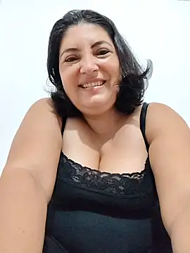 Snapshot of lina_maria99 chatting on October 24, 2025, 10:44 am lina maria99 online show from October 24, 2025, 10:44 am