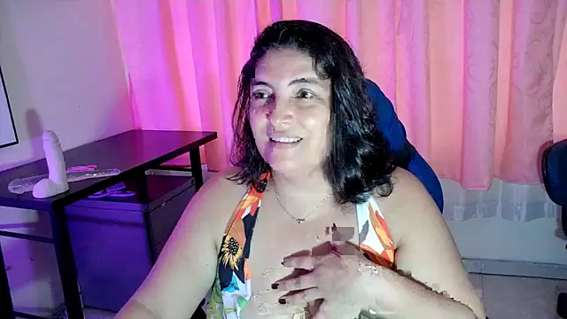 Snapshot of lina_maria99 chatting on December 3, 2025, 10:30 pm lina maria99 online show from December 3, 2025, 10:30 pm