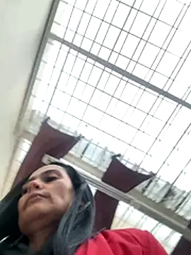 Snapshot of CharlotteCottin chatting on December 17, 2025, 11:16 am CharlotteCottin online show from December 17, 2025, 11:16 am