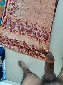 Snapshot of Size_x@xh chatting on December 23, 2025, 4:21 am Size xxh online show from December 23, 2025, 4:21 am