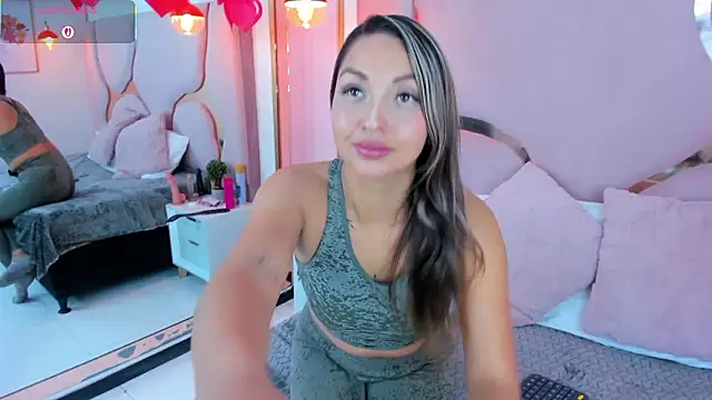 Snapshot of Maiyajoness chatting on February 17, 2026, 4:42 am Maiyajoness online show from February 17, 2026, 4:42 am