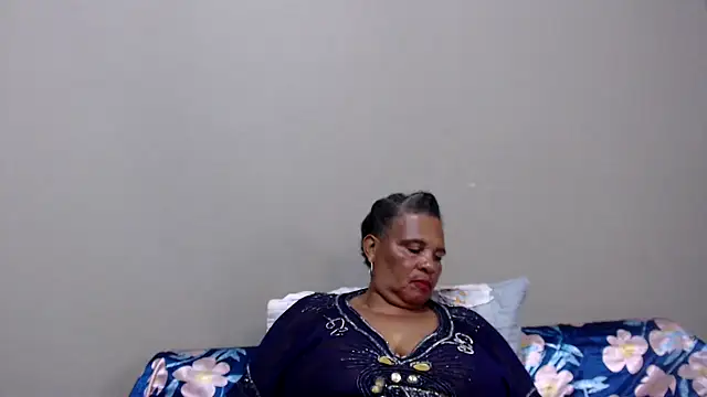 GrandBustyMelon online show from February 3, 2026, 6:40 am