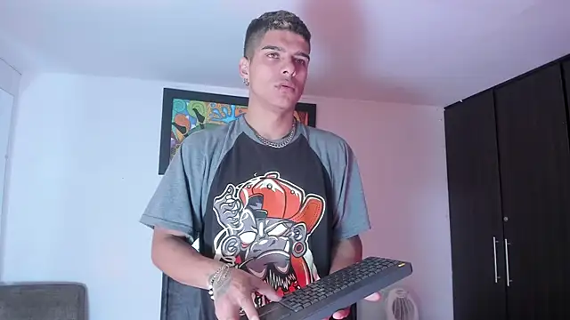 wyatt 3 online show from November 2, 2025, 1:35 pm