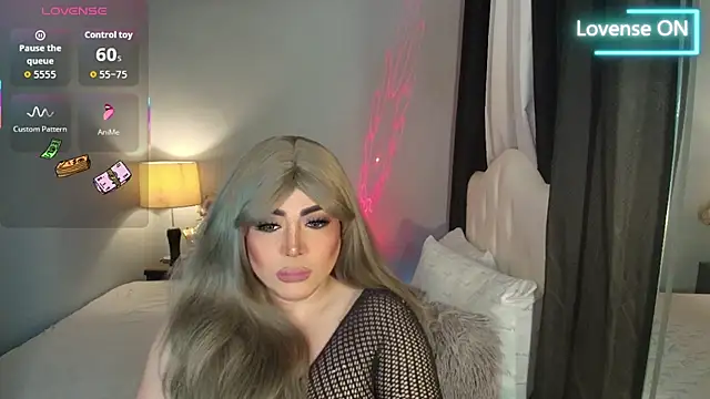 Snapshot of Unforgettable_Maria chatting on January 19, 2026, 5:44 am Unforgettable Maria online show from January 19, 2026, 5:44 am