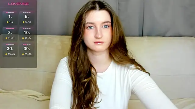 Snapshot of MissFoxy_Ti chatting on November 11, 2025, 1:16 am MissFoxy Ti online show from November 11, 2025, 1:16 am