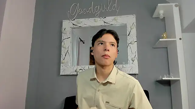 Snapshot of camillo_virgil chatting on September 13, 2025, 10:59 am camillo virgil online show from September 13, 2025, 10:59 am