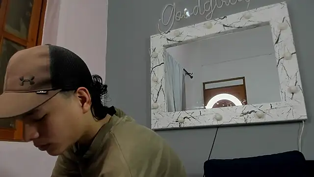 Snapshot of camillo_virgil chatting on September 14, 2025, 10:47 am camillo virgil online show from September 14, 2025, 10:47 am