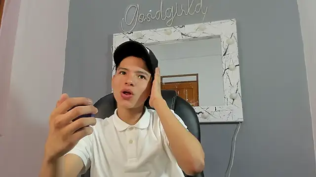 Snapshot of camillo_virgil chatting on September 30, 2025, 11:15 am camillo virgil online show from September 30, 2025, 11:15 am