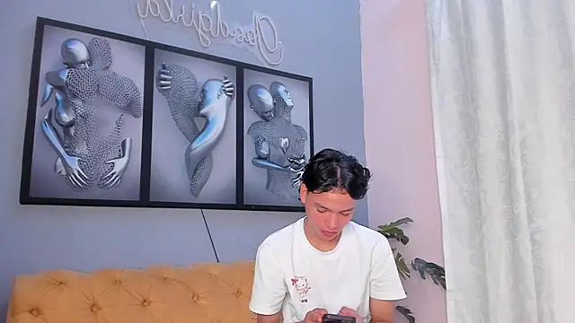 Snapshot of camillo_virgil chatting on November 17, 2025, 10:54 am camillo virgil online show from November 17, 2025, 10:54 am