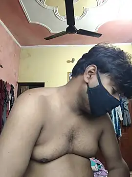 Snapshot of Cute_plak02 chatting on July 1, 2026, 5:42 am Cute plak02 online show from July 1, 2026, 5:42 am