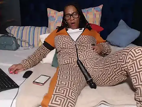 PrettyBoobsxx42 online show from November 11, 2025, 7:30 am