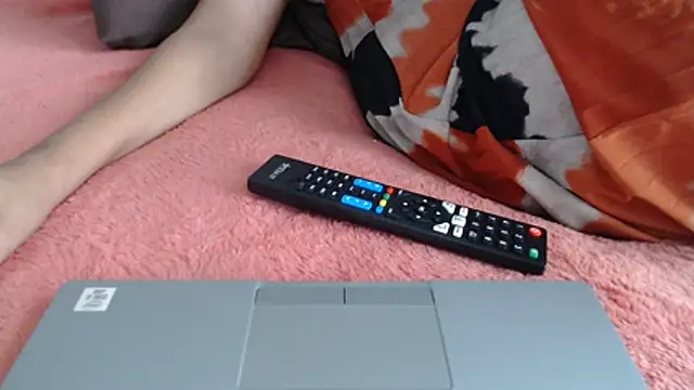 Snapshot of Eroticdollxx3 chatting on November 4, 2025, 8:02 am Eroticdollxx3 online show from November 4, 2025, 8:02 am